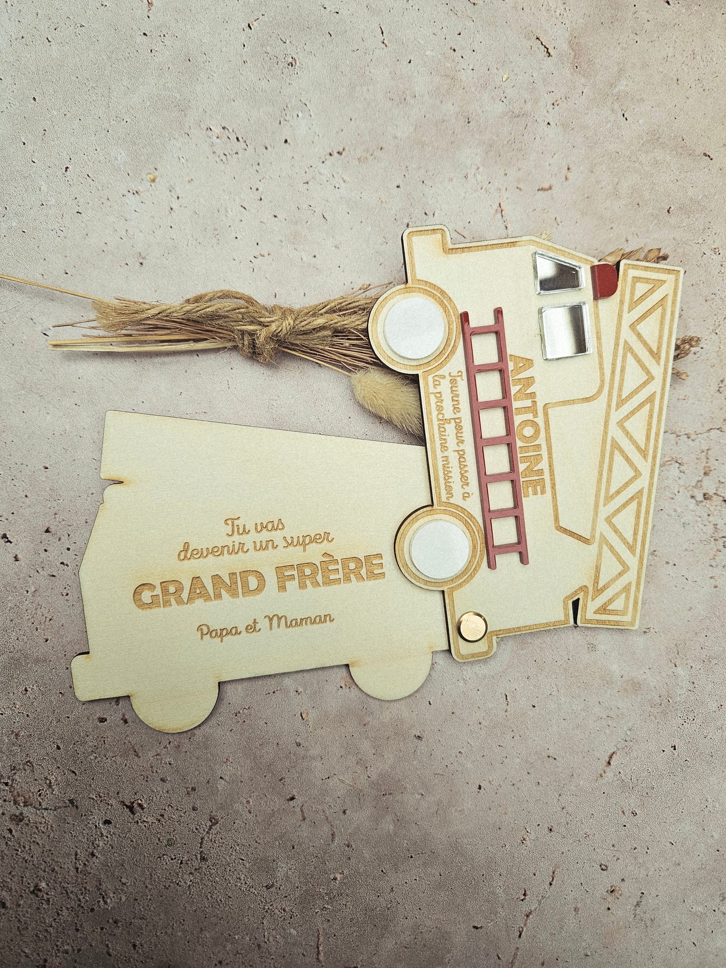 Demande / Annonce surprise personnalisée - CAMION POMPIER