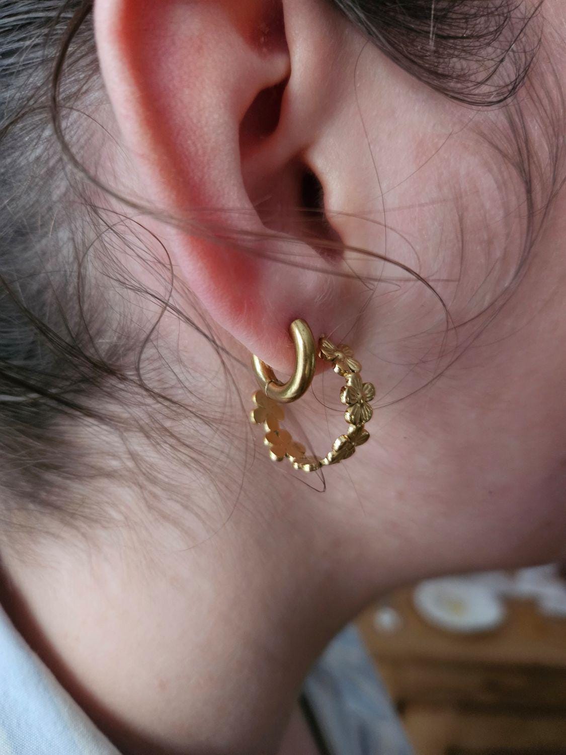 Boucles oreilles DEMI CREOLE fleur doré - boucle oreille puce doré chat / enfant femme en Acier Inoxydable pour femme Enfant / creole fleur