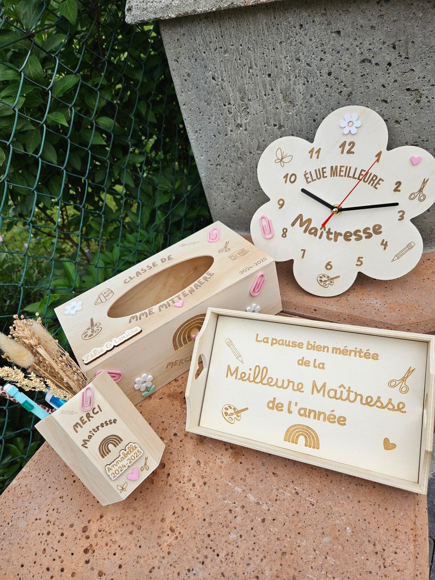 Pot à crayons hexagonal personnalisé / Cadeau Maîtresse atsem nounou maître