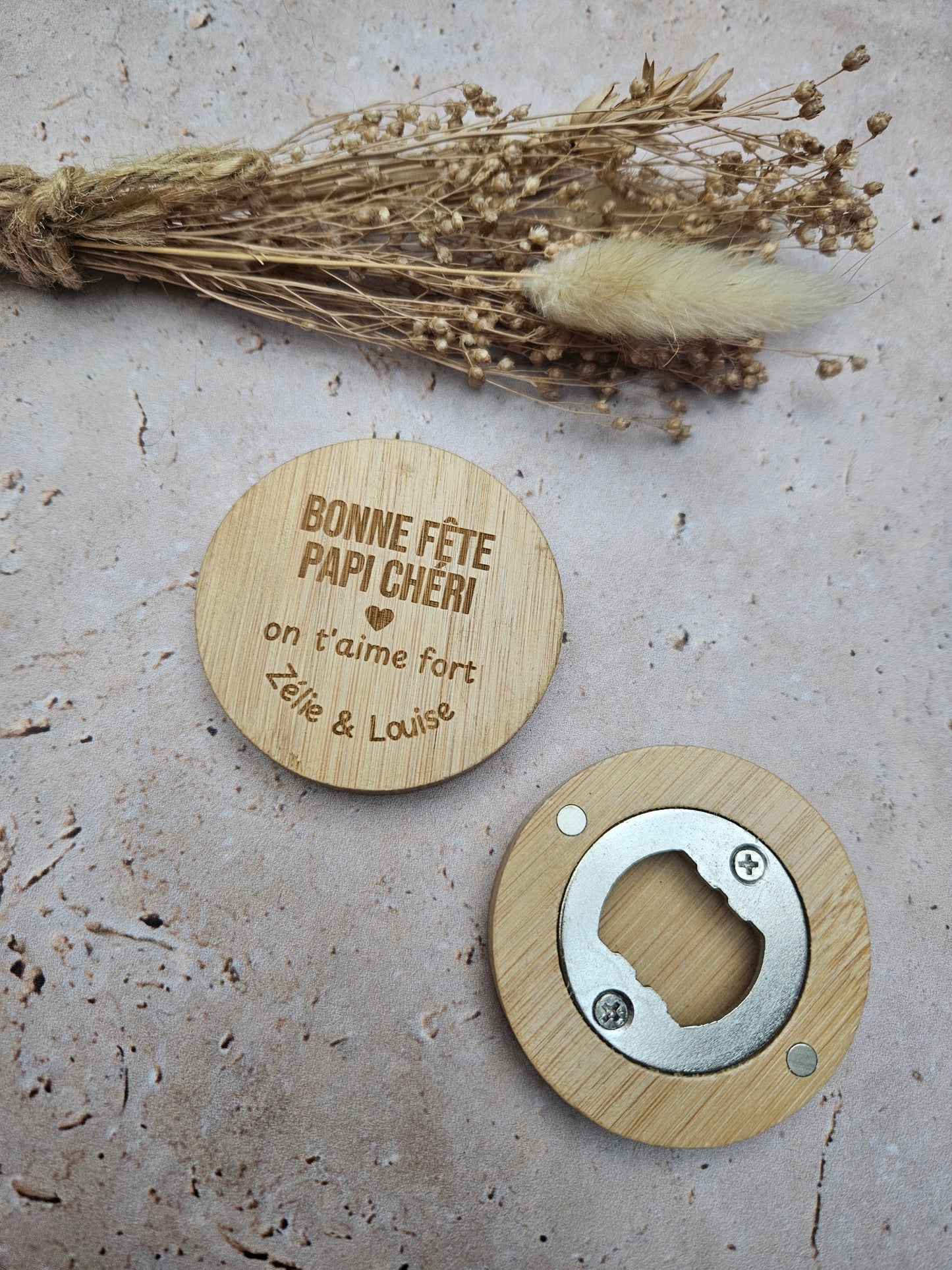 Décapsuleur magnet rond bois personnalisé - cadeau homme papy papa