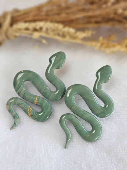 Boucles d'oreilles  - SNAKE - SERPENT - VERT NACRÉ VERT ET OR