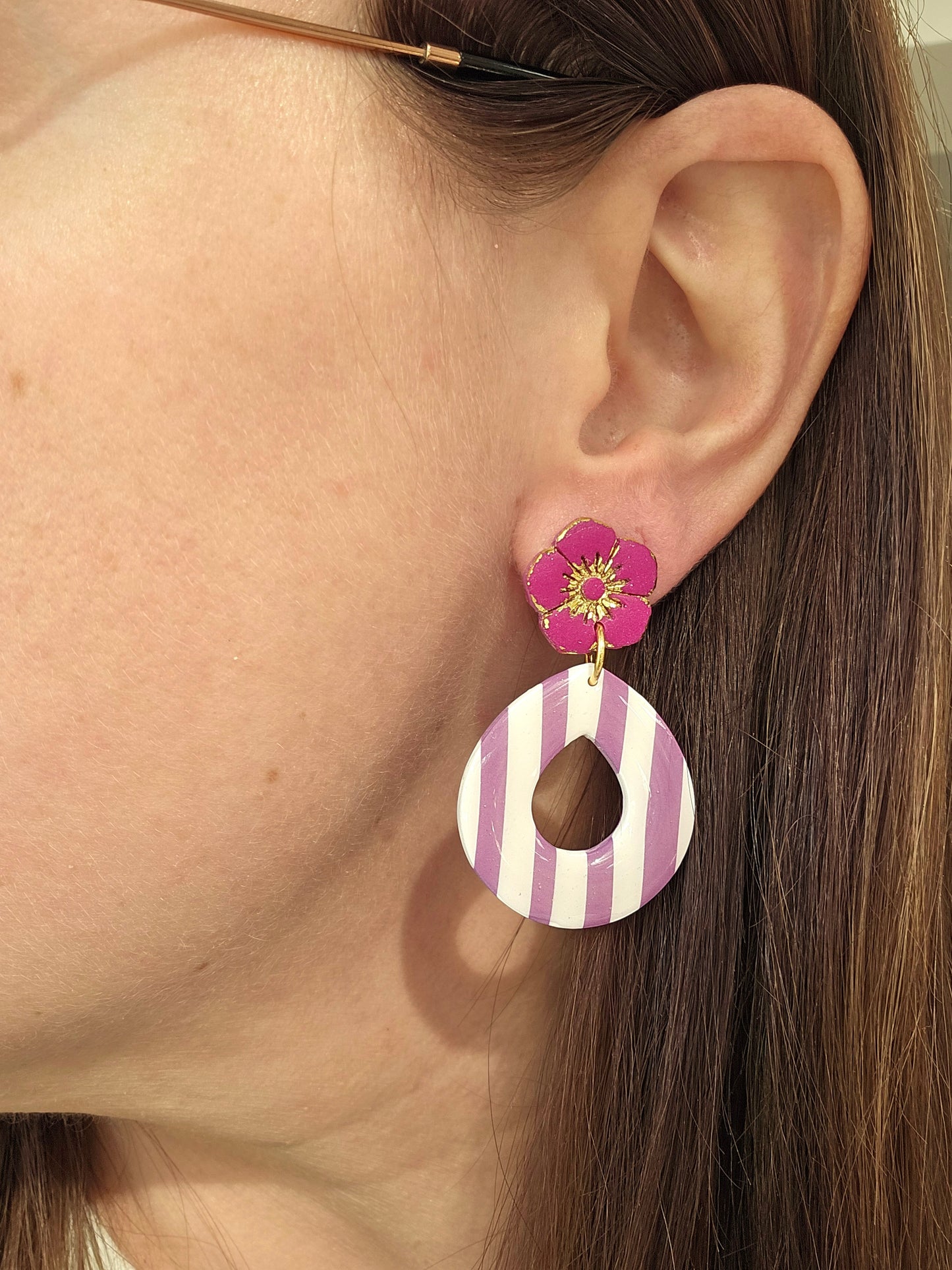 Boucles oreilles - GERALDINE - BLANC RAYE MAUVE