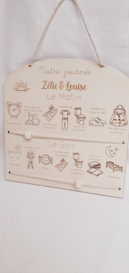 Tableau des routines pour enfant personnalisé avec prénom / a suspendre ou pour Frigo / Bois