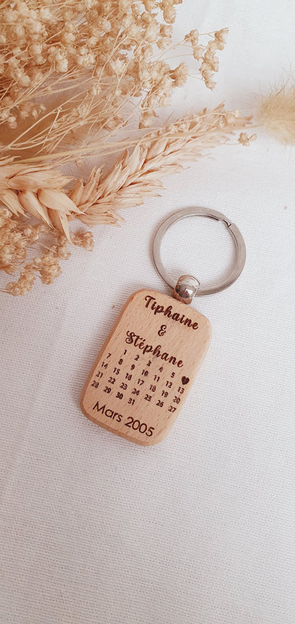 Porte clé date / cadeau couple / rencontre / mariage / amour / femme homme / saint valentin