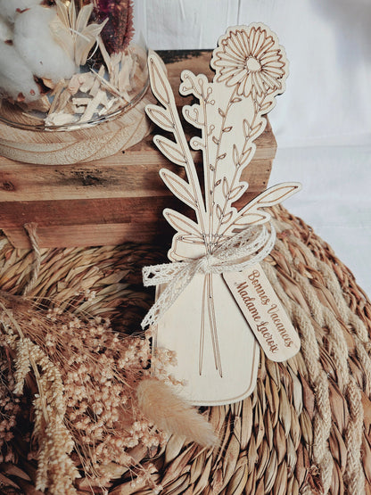Vase et fleur en bois | Cadeau mamie / cadeau femme / cadeau maman / Noël | cadeau nounou | maman mamie soeur femme | personnalisé