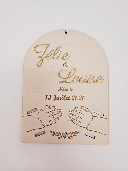 Plaque de naissance pour bracelet | cadeau de naissance | carte bienvenue bébé | naissance | plaque bois | personnalisé jumeaux jumelles