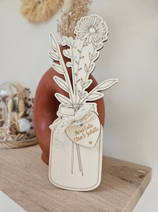 Vase et fleur en bois | Cadeau mamie / cadeau femme / cadeau maman / Noël | cadeau nounou | maman mamie soeur femme | personnalisé