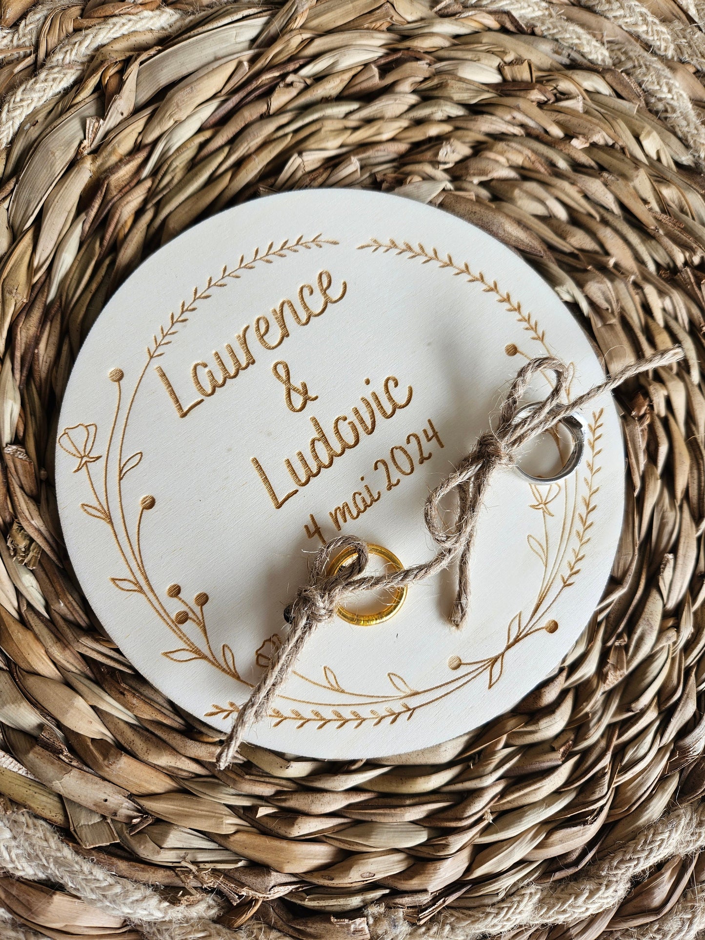 Porte alliance bois / mariage  / futurs mariés cadeau personnalisé / déco mariage / pacs / union / laïque / civil / religieux / alliance