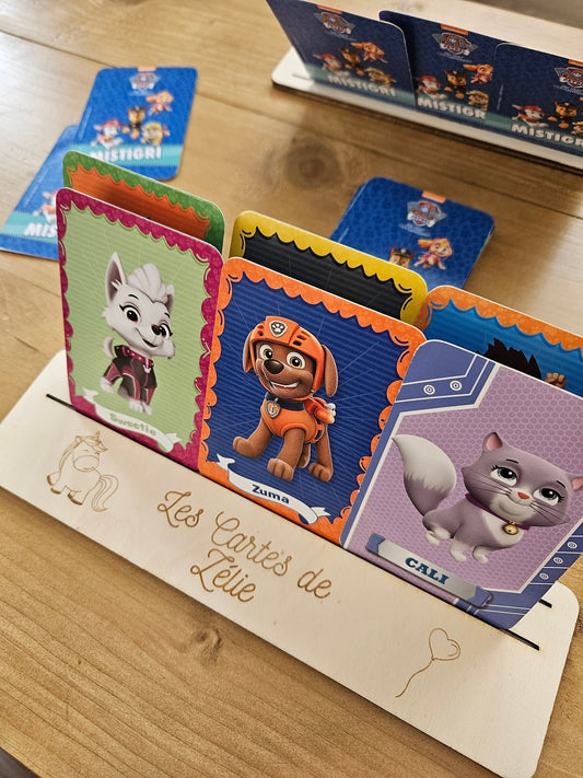 Porte carte / support carte de jeu enfant personnalisé - carte à jouer - autonomie - prénom - garçon fille - idée cadeau personnalisé enfant