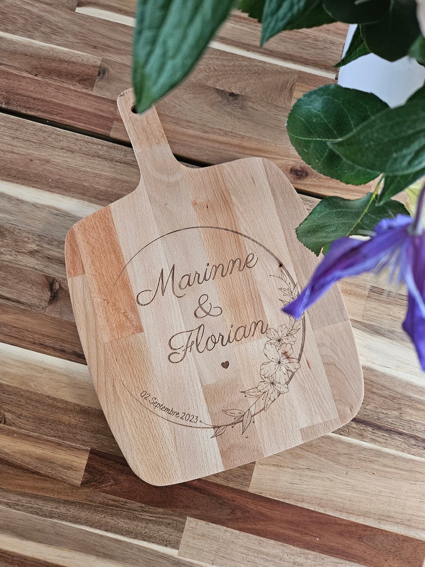 Planche à découper / déco maison / planche cuisine personnalisé / cadeau mariage / cadeau marié / cadeau personnalisé / cadeau femme mamie