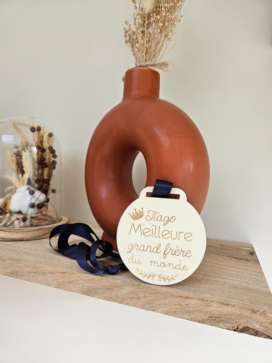 Médaille personnalisée / futur grand frère | future grande soeur | annonce grossesse | super félicitation