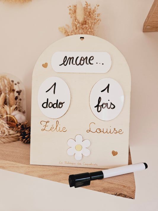 Tableau de décompte / propreté enfant bébé / activité jeux Montessori compter jouet jumeau jumelle activité enfant / personnalisé / prénom