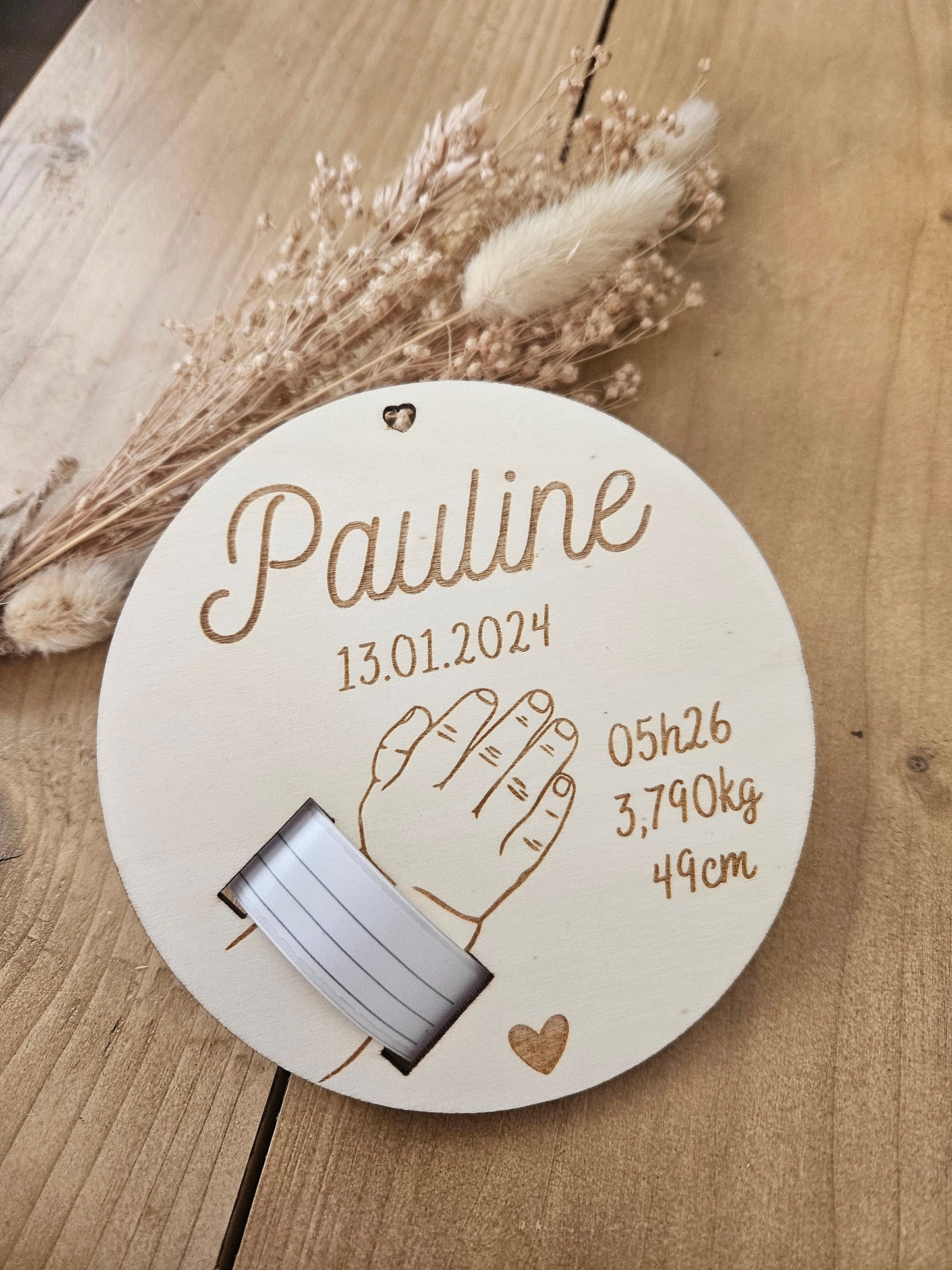 Plaque de naissance pour bracelet | cadeau de naissance | carte bienvenue bébé | naissance | plaque bois | personnalisé / main enfant
