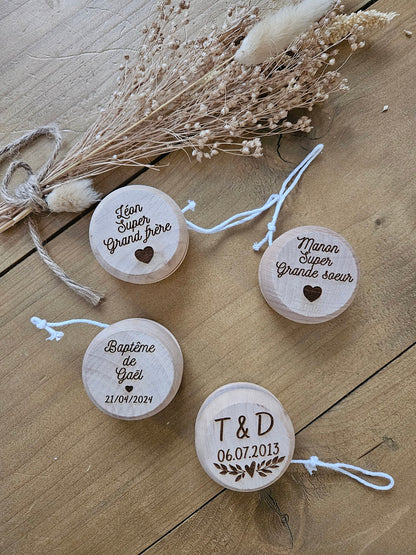 Yoyo personnalisé / cadeau invité / cadeau mariage baptême babyshower / événement / témoin pacs