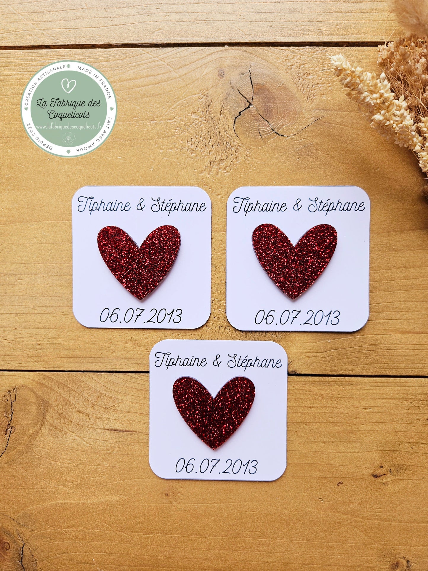 Pin's ou broche pour cadeaux invité - cadeau mariage baptême anniversaire - personnalisé - cœur paillète