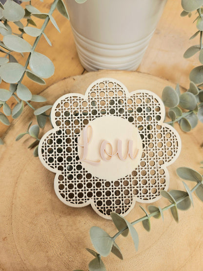 Carte bienvenue / prénom cannage bébé bois personnalisés |   | naissance | bienvenue | fleur cannage | déco chambre bébé