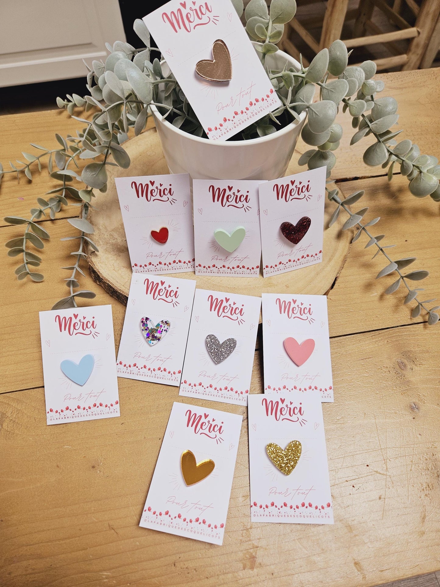 Pin's - COEUR /cadeau maitresse - fin année / Noël / merci - atsem evjf cadeau invité / maman mamie -nounou - collègue - cadeau merci