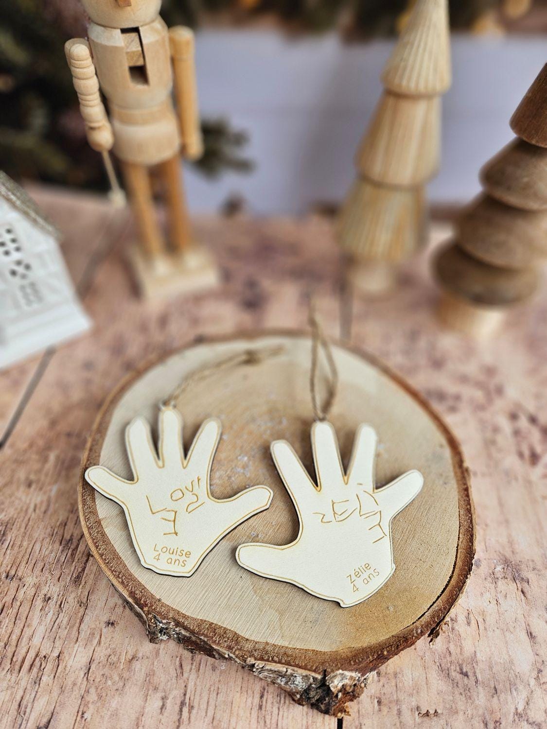 Boule / suspension de Noël Main enfant personnalisé / cadeau personnalisé enfant déco, noel prénom - dessin enfant - souvenir enfant