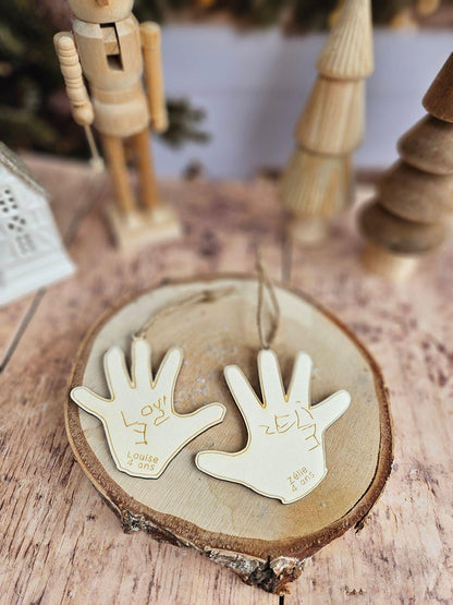 Boule / suspension de Noël Main enfant personnalisé / cadeau personnalisé enfant déco, noel prénom - dessin enfant - souvenir enfant