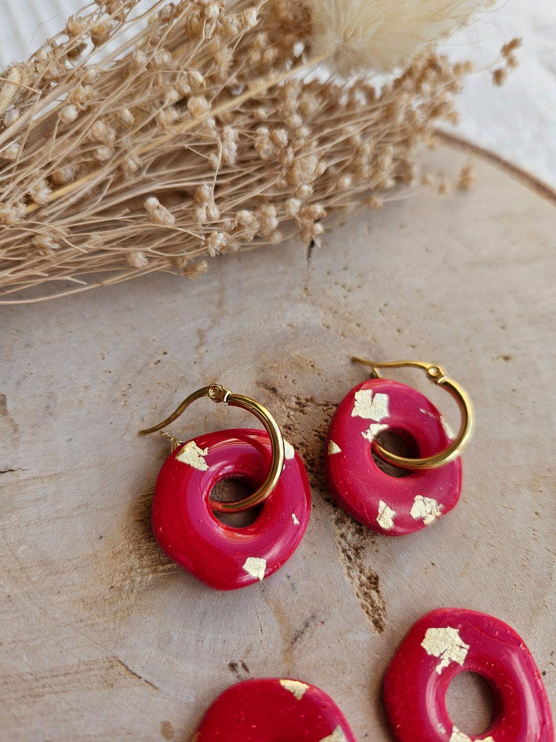 Pampilles interchangeables - par 2 -  DONUT ROUGE love interchangeables fleur PAMPILLE granit gris/ créole femme en Acier Inoxydable pour fait main / femme