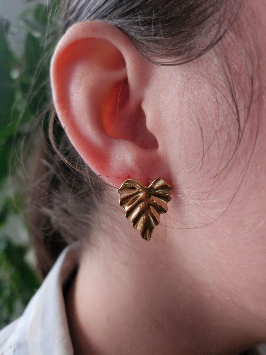 Boucles oreilles LEAF DORÉ - boucle oreille puce doré chat / enfant femme en Acier Inoxydable pour femme  Enfant / feuille doré