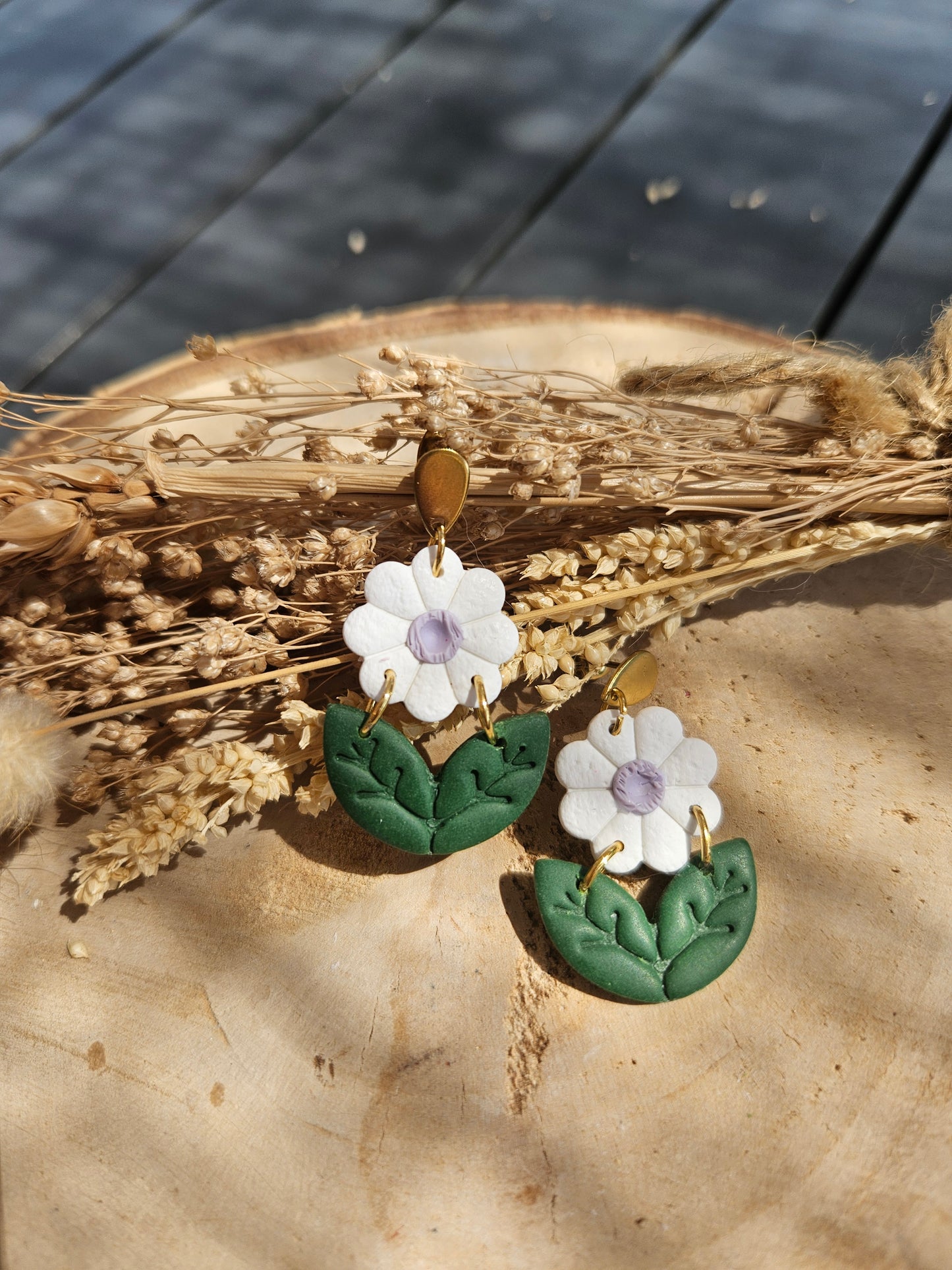 Boucles oreilles / PAQUERETTE BLANCHE ET MAUVE