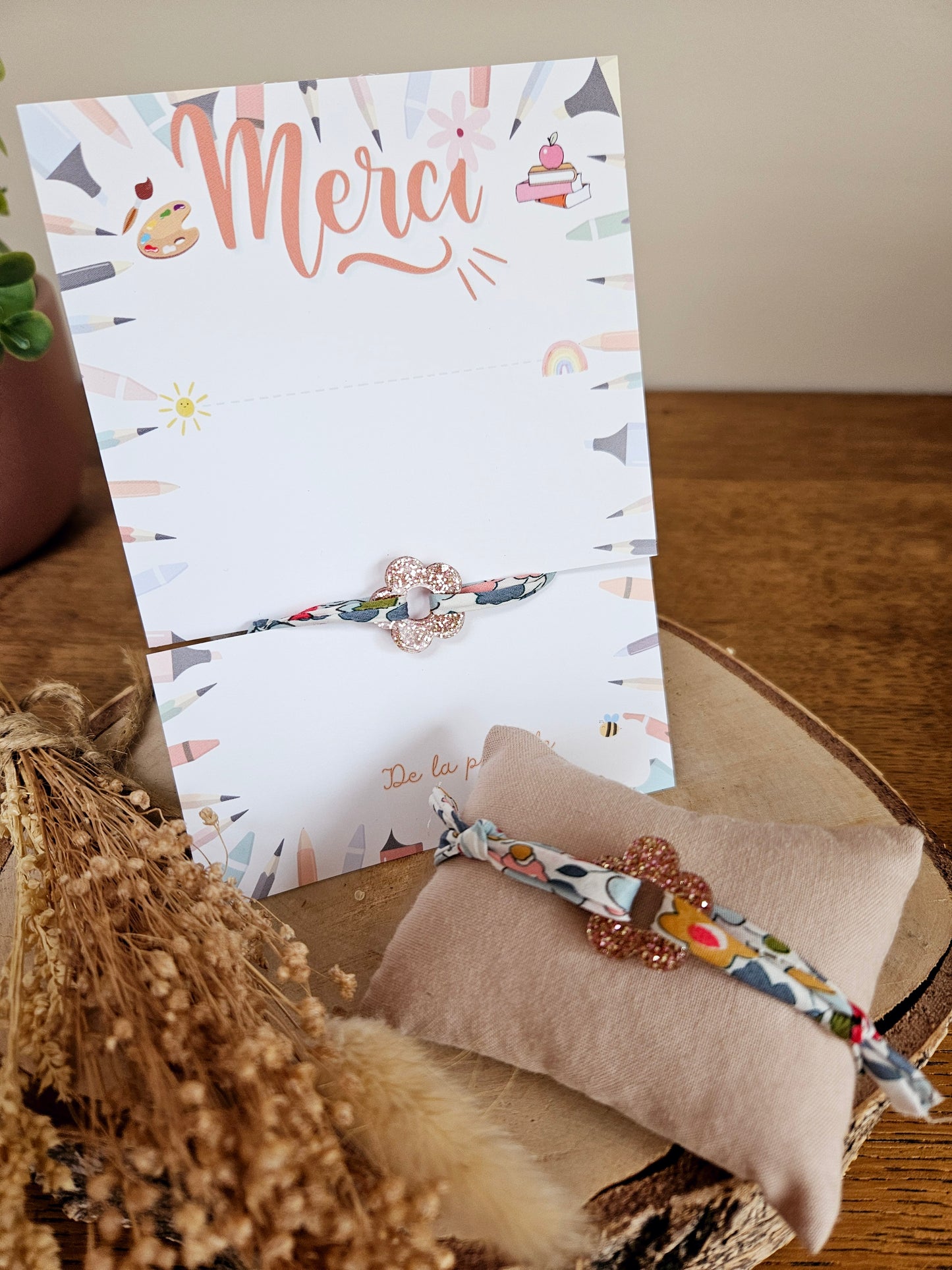 Bracelet liberty marguerite / carte MERCI /cadeau fin année - cadeau maitresse atsem école cadeau enfant