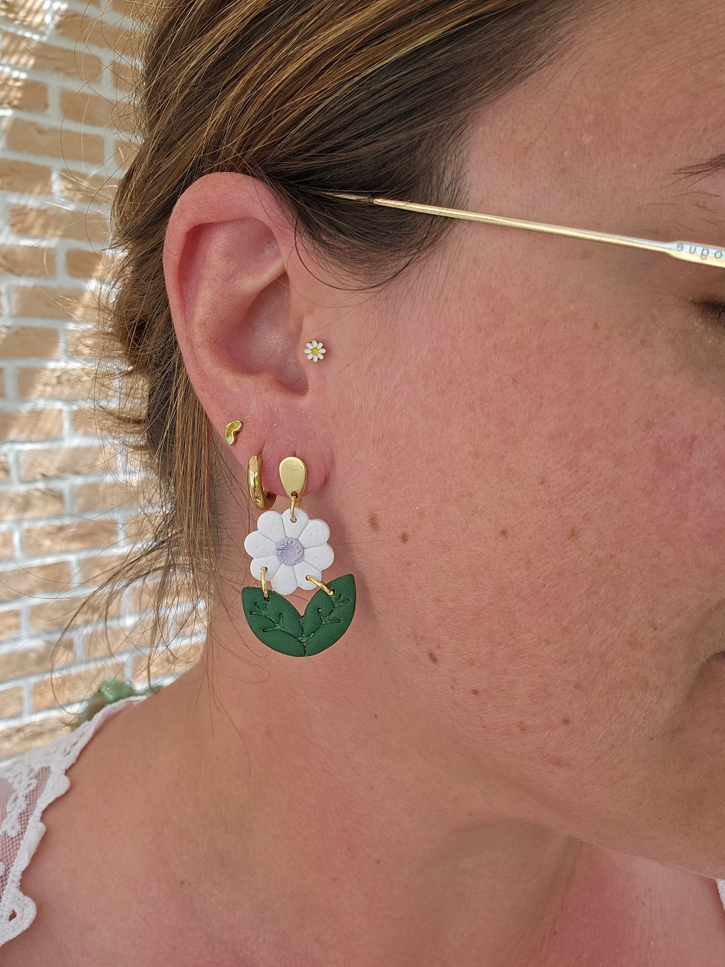 Boucles oreilles / PAQUERETTE BLANCHE ET MAUVE