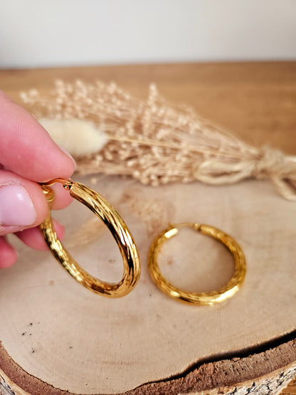 Boucles oreilles MAXI CREOLE martelée doré - Acier inoxydable